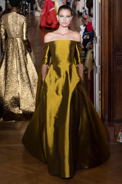 Look 54